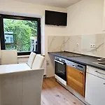Work & In Apartamento Leverkusen